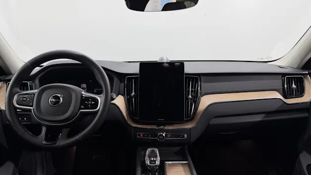 VOLVO XC60 2.0 T8 TE Ultra Dark eAWD