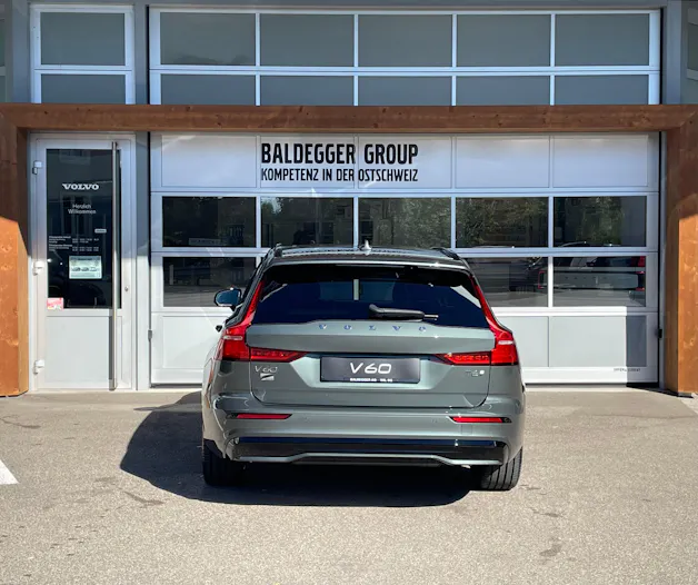 VOLVO V60 2.0 T6 TE Ultra Dark eAWD