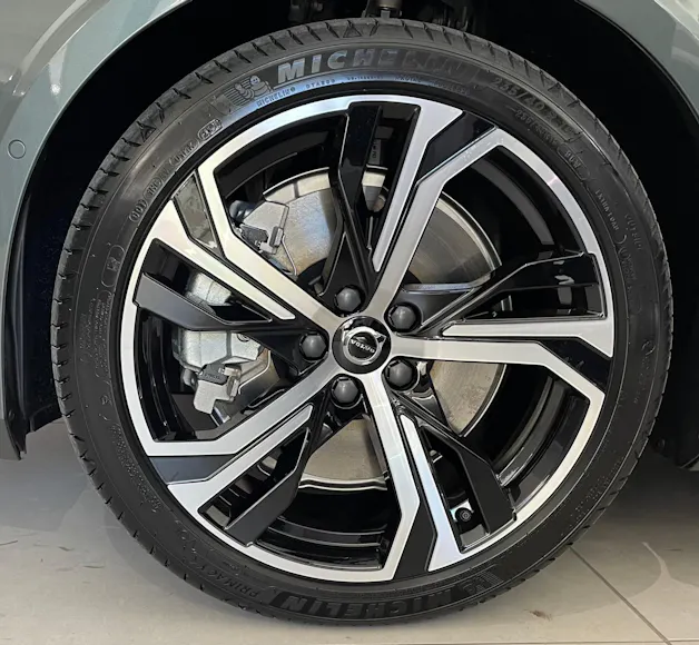 VOLVO V60 2.0 T6 TE Ultra Dark eAWD