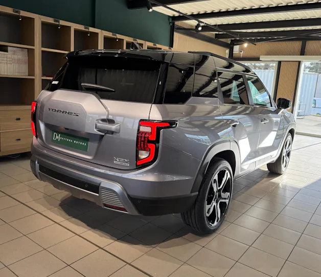 KGM -SsangYong Torres 1.5 TGDI Hybrid Titanium AT