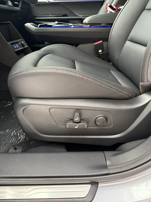 KGM -SsangYong Torres 1.5 TGDI Hybrid Titanium AT