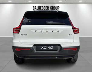 VOLVO XC40 2.0 B4 MH Black Edition