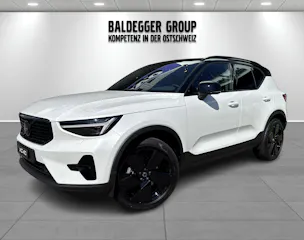 VOLVO XC40 2.0 B4 MH Black Edition