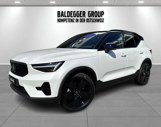 VOLVO XC40 2.0 B4 MH Black Edition