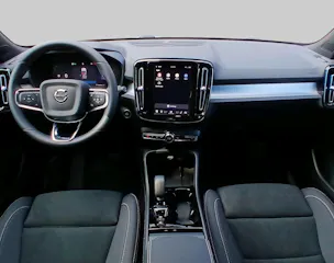VOLVO XC40 2.0 B4 MH Black Edition