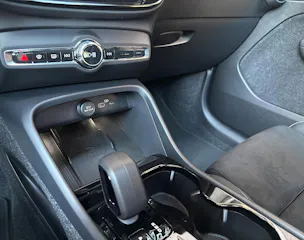 VOLVO XC40 2.0 B4 MH Black Edition