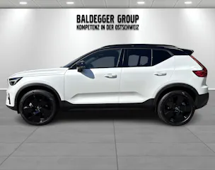 VOLVO XC40 2.0 B4 MH Black Edition
