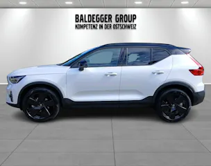 VOLVO XC40 2.0 B4 MH Black Edition