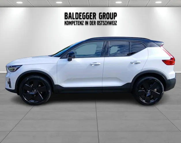 VOLVO XC40 2.0 B4 MH Black Edition