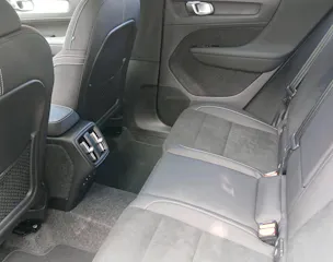 VOLVO XC40 2.0 B4 MH Black Edition