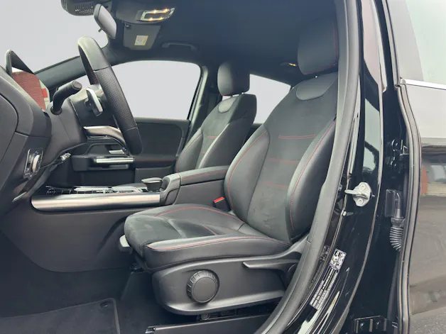 MERCEDES-BENZ GLA 35 AMG 4Matic 8G-Speedshift DCT