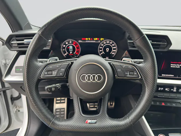 AUDI RS3 Limousine 2.5 TSI quattro Schwarz Plus S-tronic