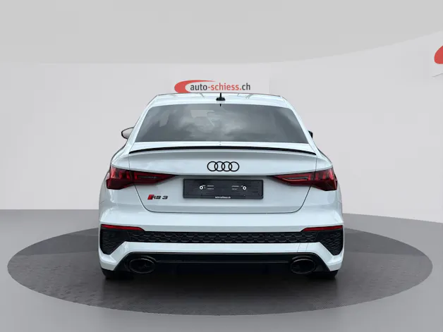 AUDI RS3 Limousine 2.5 TSI quattro Schwarz Plus S-tronic