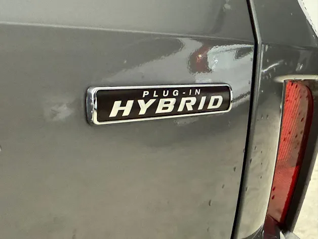FORD Kuga 2.5 Plug-in Hybrid Titani