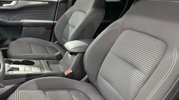 FORD Kuga 2.5 Plug-in Hybrid Titani
