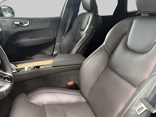VOLVO XC60 2.0 T6 TE Plus Dark eAWD