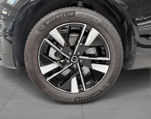 VOLVO XC60 2.0 T6 TE Plus Dark eAWD