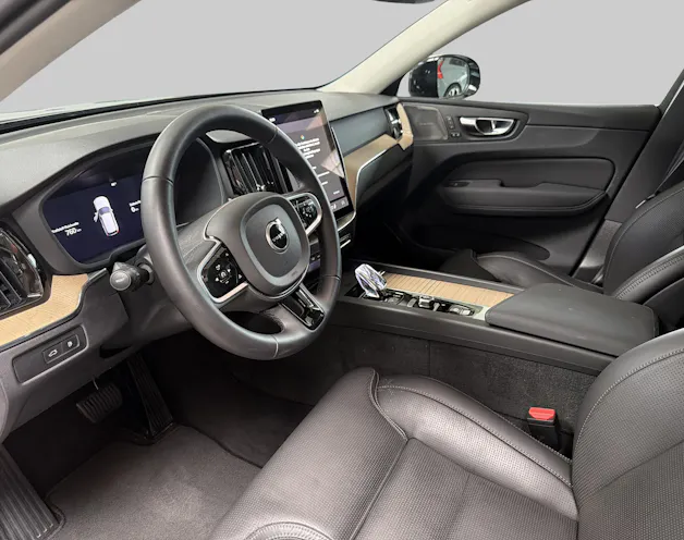 VOLVO XC60 2.0 T6 TE Plus Dark eAWD