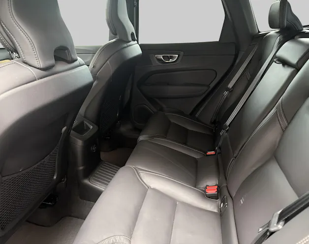 VOLVO XC60 2.0 T6 TE Plus Dark eAWD