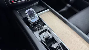 VOLVO XC60 2.0 T6 TE Ultra Dark eAWD