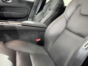 VOLVO XC60 2.0 T6 TE Ultra Dark eAWD