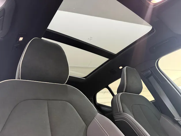 VOLVO EX40 Twin Black Edition AWD