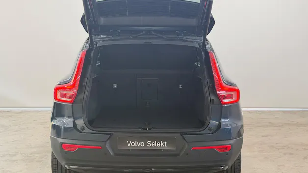 VOLVO EX40 Twin Black Edition AWD