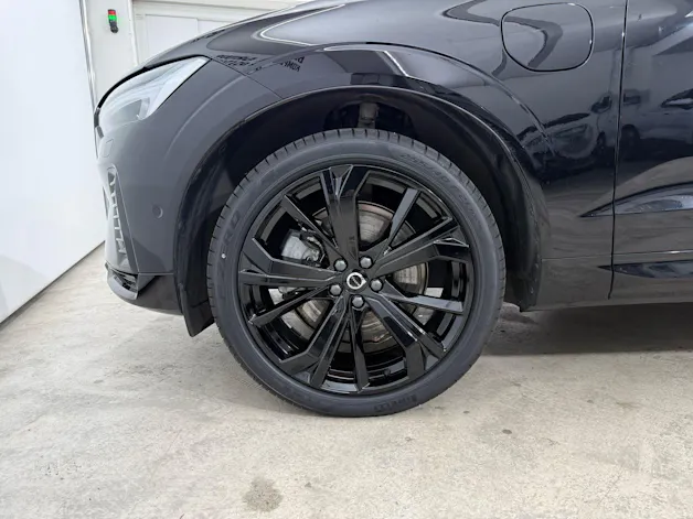 VOLVO XC60 2.0 T8 TE XCENTRIC Black