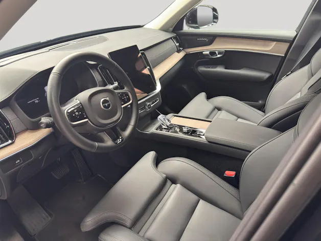 VOLVO XC90 B5 Benzin 7Pl. Mild Hybrid AWD Plus Bright Geartronic