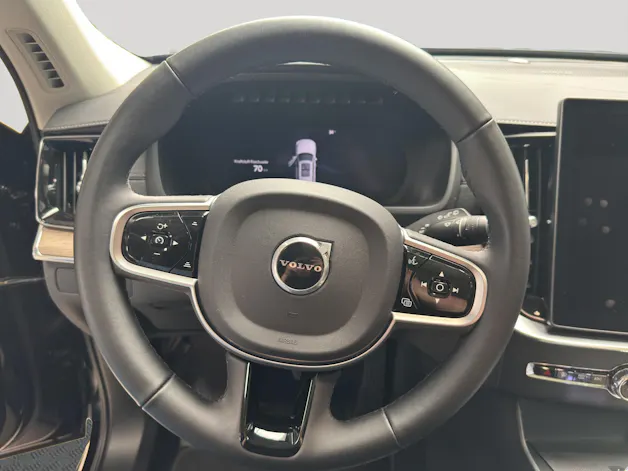 VOLVO XC90 B5 Benzin 7Pl. Mild Hybrid AWD Plus Bright Geartronic