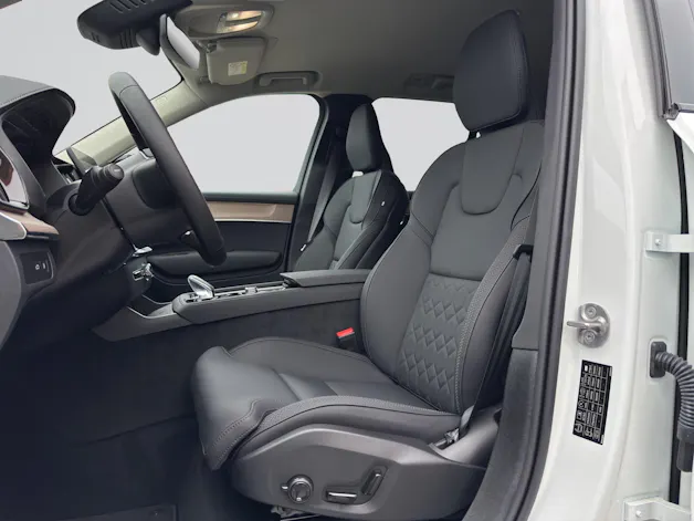VOLVO XC90 T8 eAWD 7Pl. Plus Dark PluginHybrid Geartronic