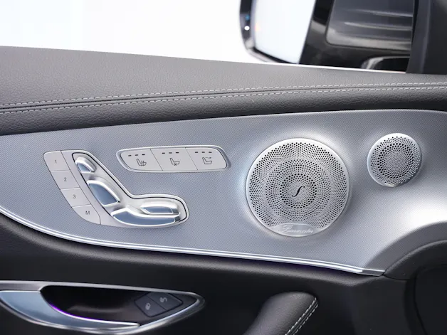 MERCEDES-BENZ E 400 Cabriolet AMG Line 4 Matic 9G-Tronic *20" Aversus* *Burmester*