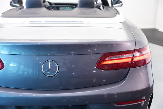 MERCEDES-BENZ E 400 Cabriolet AMG Line 4 Matic 9G-Tronic *20" Aversus* *Burmester*
