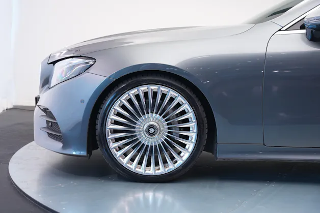 MERCEDES-BENZ E 400 Cabriolet AMG Line 4 Matic 9G-Tronic *20" Aversus* *Burmester*