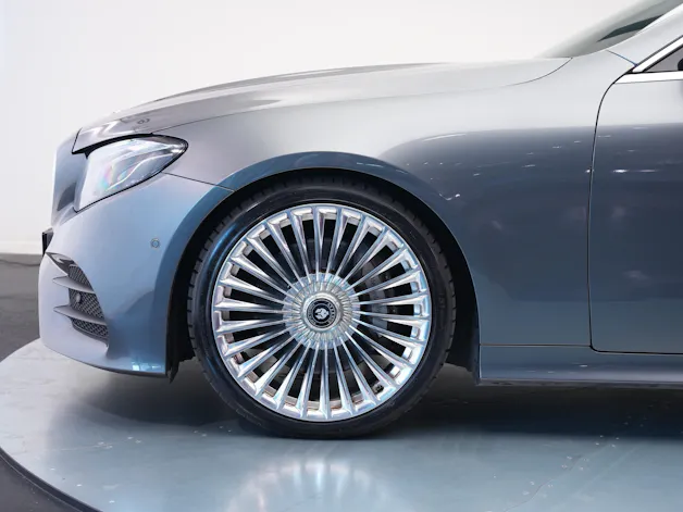 MERCEDES-BENZ E 400 Cabriolet AMG Line 4 Matic 9G-Tronic *20" Aversus* *Burmester*