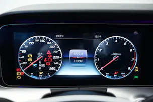MERCEDES-BENZ E 400 Cabriolet AMG Line 4 Matic 9G-Tronic *20" Aversus* *Burmester*