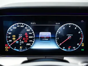 MERCEDES-BENZ E 400 Cabriolet AMG Line 4 Matic 9G-Tronic *20" Aversus* *Burmester*