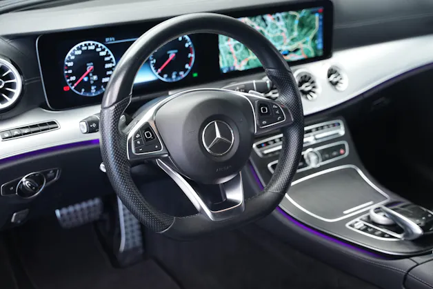 MERCEDES-BENZ E 400 Cabriolet AMG Line 4 Matic 9G-Tronic *20" Aversus* *Burmester*
