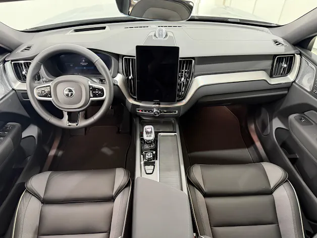 VOLVO XC60 2.0 T6 TE Black Edition e