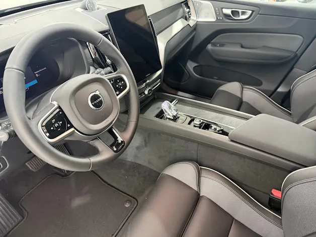 VOLVO XC60 2.0 T6 TE Black Edition e
