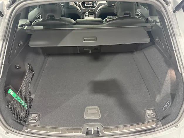 VOLVO XC60 2.0 T6 TE Black Edition e