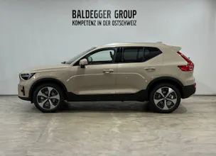VOLVO XC40 2.0 B3 MH Core