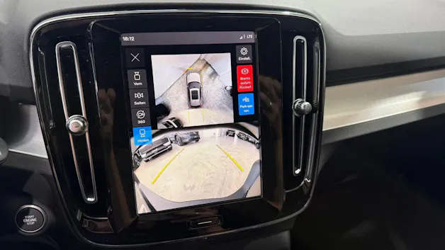 VOLVO XC40 2.0 B3 MH Core