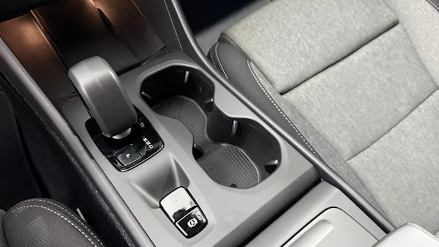 VOLVO XC40 2.0 B3 MH Core