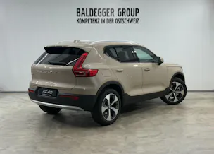 VOLVO XC40 2.0 B3 MH Core