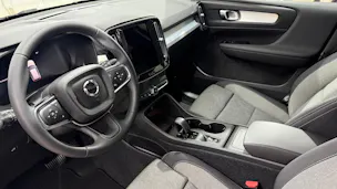 VOLVO XC40 2.0 B3 MH Core