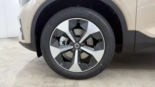 VOLVO XC40 2.0 B3 MH Core