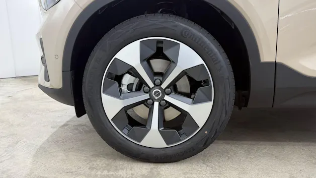 VOLVO XC40 2.0 B3 MH Core