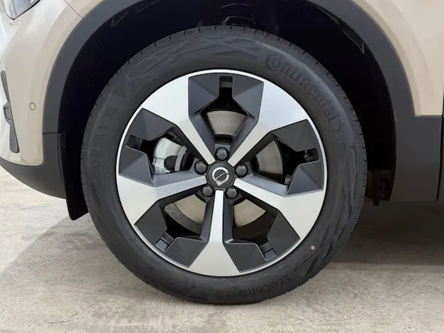 VOLVO XC40 2.0 B3 MH Core