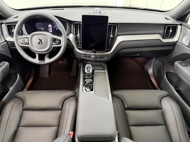 VOLVO XC60 2.0 T6 TE Black Edition e